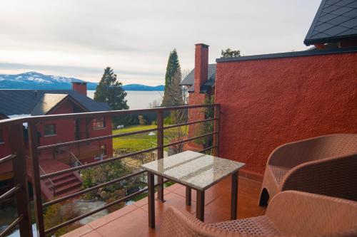 Superior Apartment with Balcony image 2