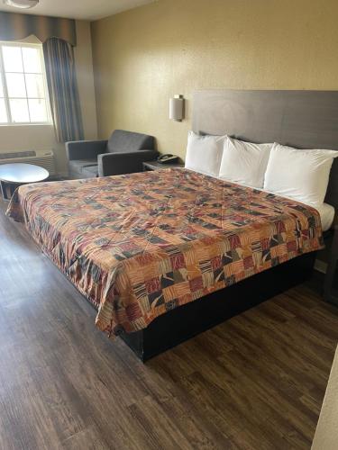 Relax Inn Marlin 3
