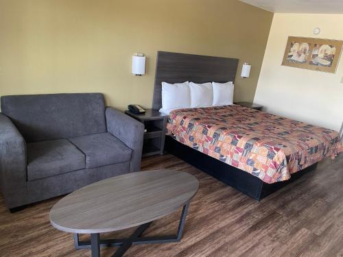 Relax Inn Marlin 5