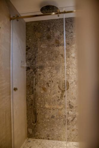 Double Room image 2