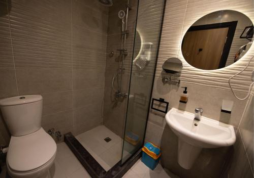 Jacuzzi Paradise Pyramids Panoramic View 504