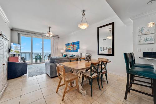 Spanish Key Unit 407 in Parasol Nyugat