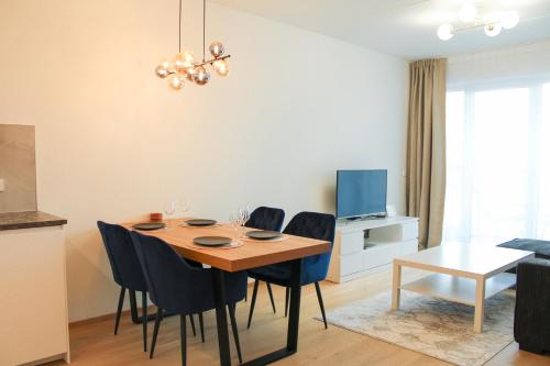 SkyResidence Luxury Apartment With City & Garden View in Kitsekula