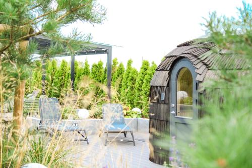 SkyResidence Luxury Apartment With City & Garden View in Kitsekula
