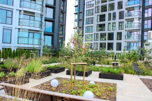SkyResidence Luxury Apartment With City & Garden View in Kitsekula