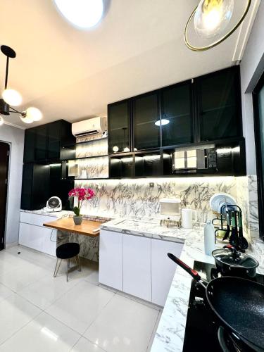 CJ House PIK 2 in Kosambi