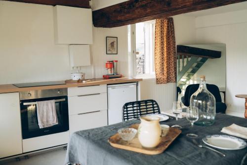 virtuve, Cottage en vignoble in Leina