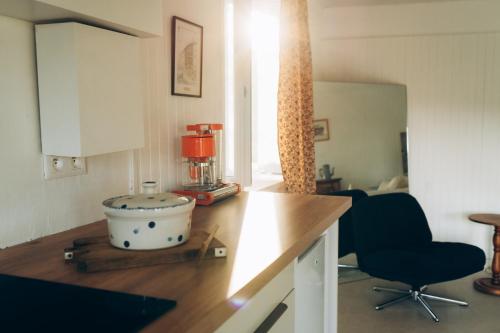 virtuve, Cottage en vignoble in Leina