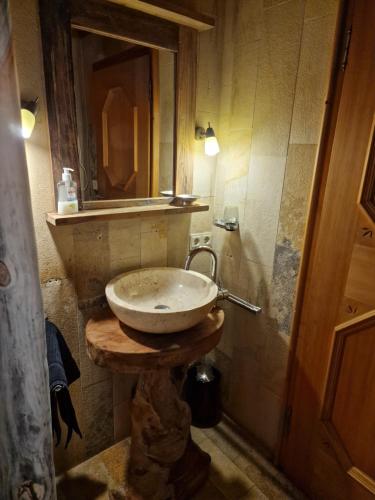 ห้องน้ำ, Perfektes Alpenrefugium mit Hüttencharacter (Perfektes Alpenrefugium mit Huttencharacter) in โอเบอราเมอเกา