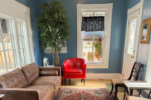 Charming 1800s Home in Historic Hills District in Saint Paul, USA