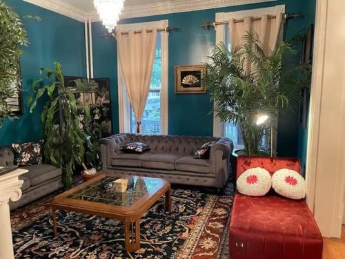 Charming 1800s Home in Historic Hills District in Saint Paul, USA