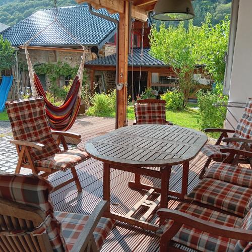 Balkons/terase, Eifler Brunnenhaus in Dümpelfeld