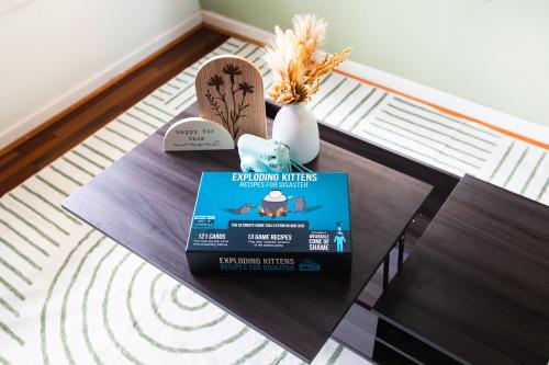 5min to DT - King Beds - Parking - Telescope - Private Balcony