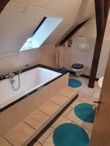 Fürdőszoba, Schöne Ferienwohnung (Schone Ferienwohnung) in Anklam