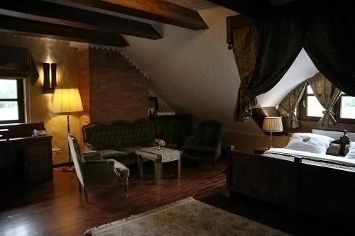 Kompleks rekreacyjno- hotelowo-wypoczynkowy FIRLEJOWE SIOŁO (Kompleks rekreacyjno- hotelowo-wypoczynkowy FIRLEJOWE SIOLO) in Karolina