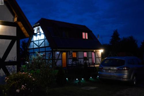 Viesnīcas āriene, Mały Biały Domek Jeżyczki (Maly Bialy Domek Jezyczki) in Nowy Kraków