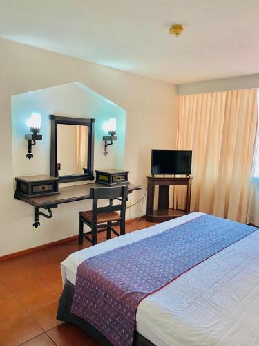 Hotel Fenix - image 2