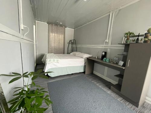 La 10a de Las Charcas in Zone 11