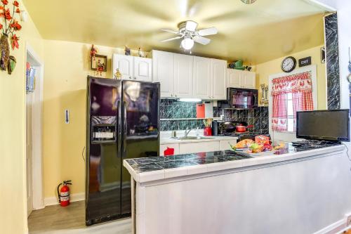 4 Mi to Dtwn Cozy Townhome in Baltimore! in Govans