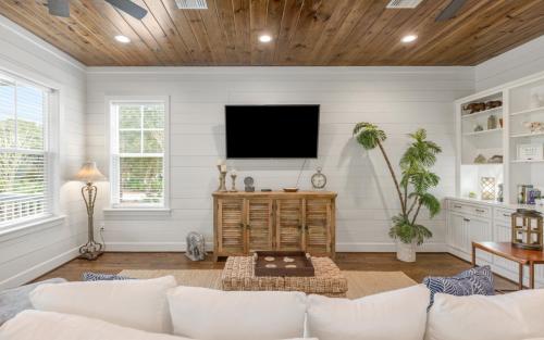 Deja Blue by Oversee 30A