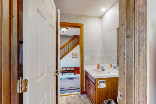 Saltbox 12A in Quechee