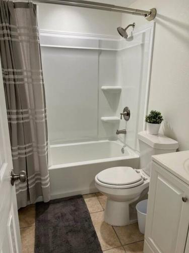 3 beds 1 bath home near Lackland and downtown in San Antonio, USA