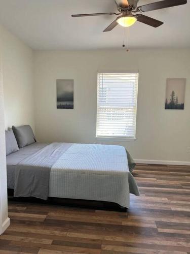 3 beds 1 bath home near Lackland and downtown in San Antonio, USA