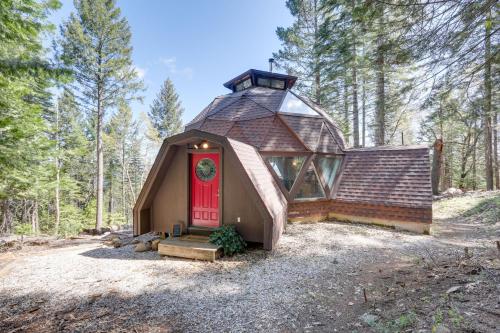 . Off-Grid Geodesic Dome Nevada City House with Views