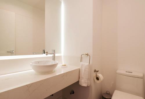 Two-Bedroom Apartment image 4