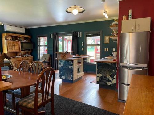 Charming Spacious Rural Otaki Retreat in Otaki
