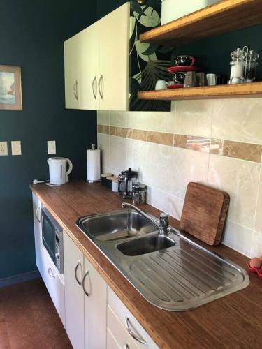 Charming Spacious Rural Otaki Retreat in Otaki