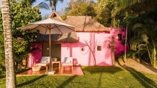 Bungalows & Casitas de las Flores in Careyes