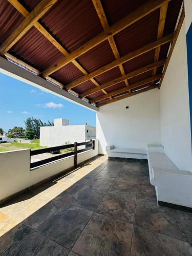 Casa Santorini in คอสตา เอสเมอรอลดา