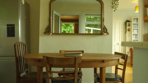 Instalaciones, Spacious home in Bath, nature and city! in Combe Down