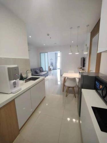 The Shore Cozy Suite in CBD The Shore Cozy Suite in CBD