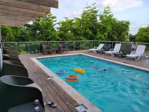 สระว่ายน้ำ, Plaza Coral Hotel in พุนตา คาน่า