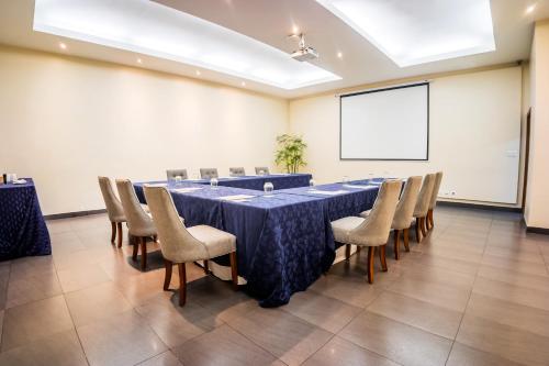 593078535 Wyndham Garden Guayaquil