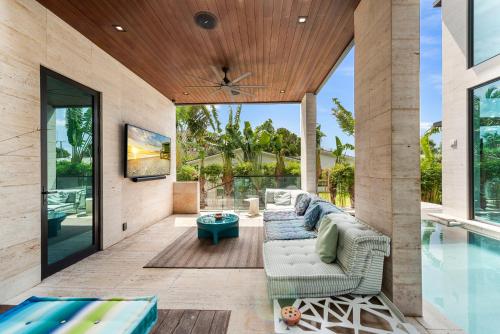 VILLA MODERN SUPER LUXURY MIAMI BEACh in Miami, USA