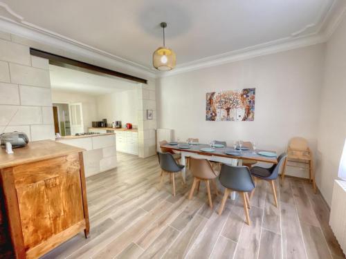Gîte calme avec cour, Wi-Fi et parking au cœur de Loches - FR-1-381-592 - Location saisonnière - Loches