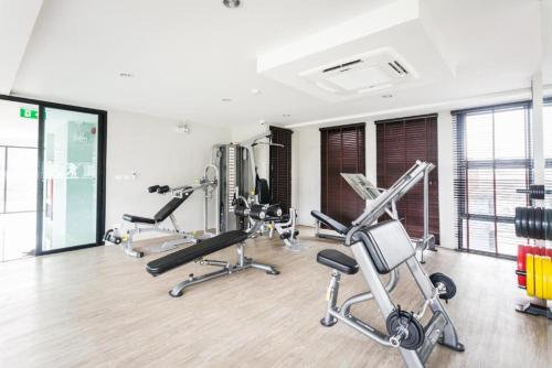 6th Avenue Surin Condominium