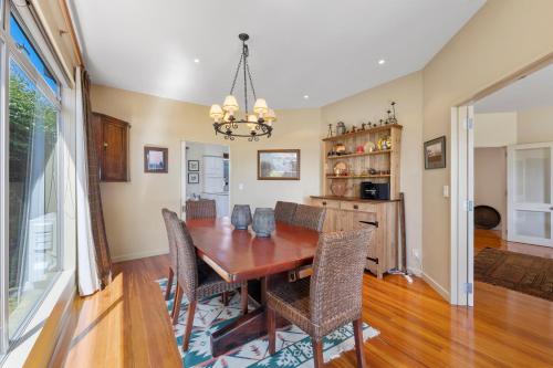 Three-Bedroom House image 10