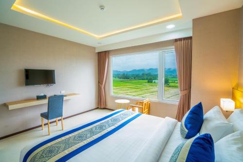 room detail thumbnail 1