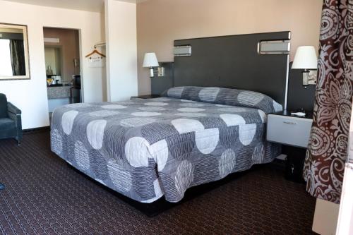 Driftwood – Santa Clara, CA