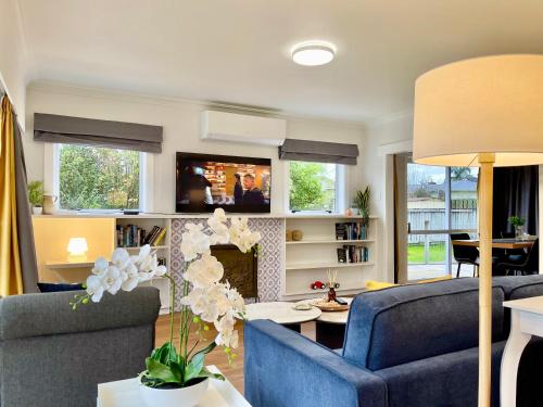 S&N Spacious 5BR Home for Business and Families Quiet Near Shops with Parking, Hamilton (fotografie 9)