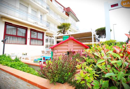 Hotel Manuela - main image