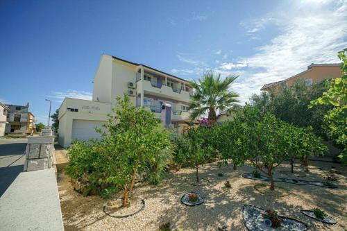 Apartments Milka