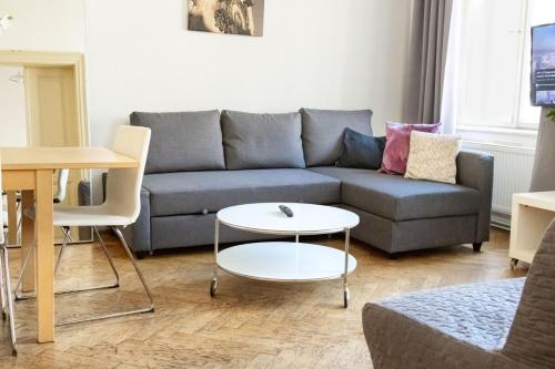 Apartment image 5