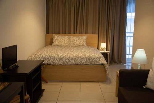 Angel - Cozy, renovated, studio in Athens heart, Atény