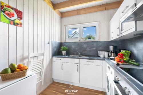 кухня, Ferienhaus Tüddis Huus Olpenitz (Ferienhaus Tuddis Huus Olpenitz) in Oлпеніц
