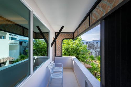 Balcony/terrace, The L Resort, Krabi in Krabi